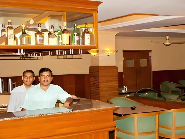 Ревалсар: The Regent Palms Hotel