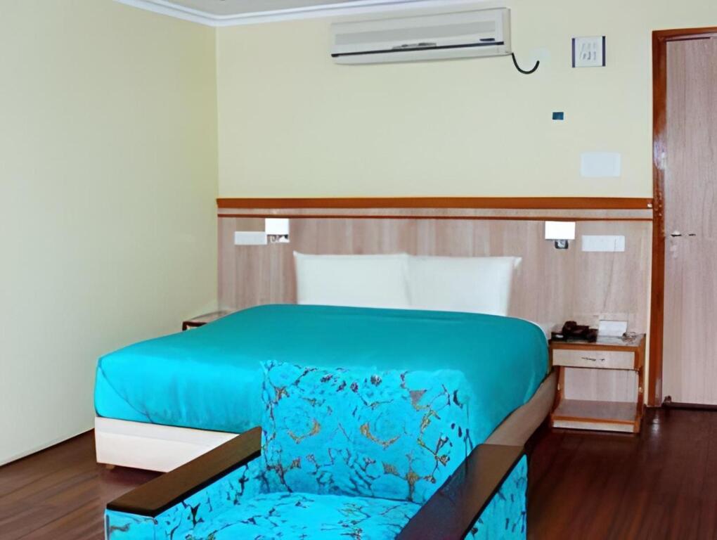 Ревалсар: The Regent Palms Hotel