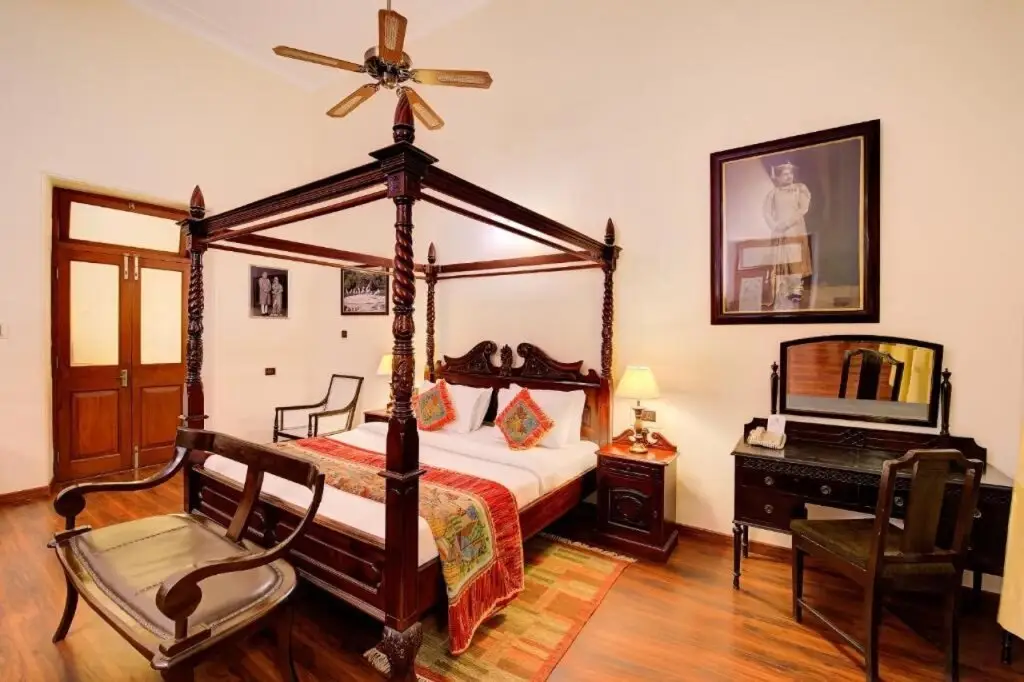 Хоспет: WelcomHeritage Shivavilas Palace