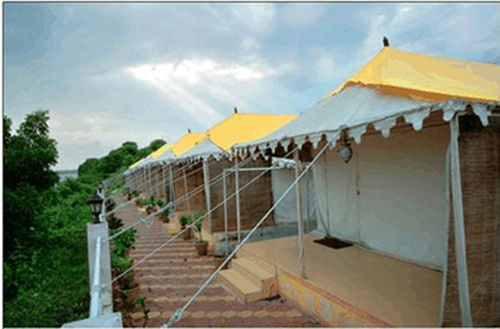 Махешвар: Narmada Retreat