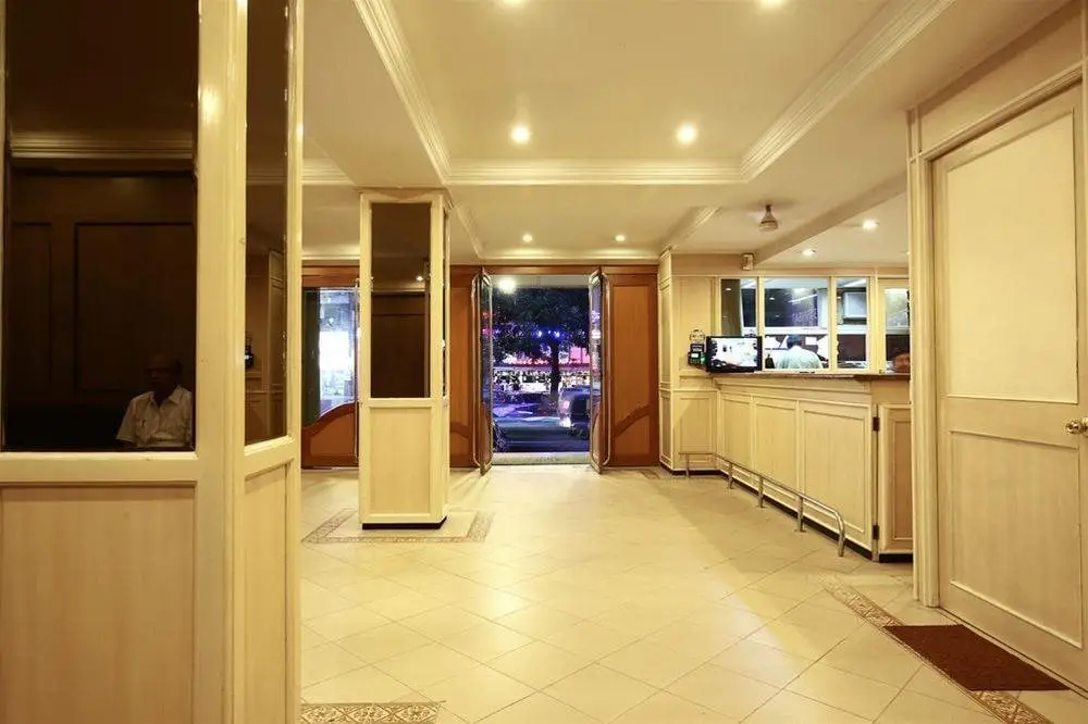 Бангалор: FabHotel Majestic Bus Stand