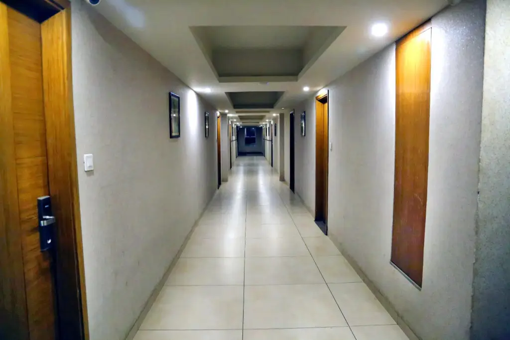 Ахмедабад: OYO Premium Vastrapur Lake