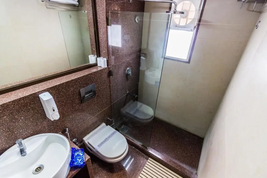 Ахмедабад: OYO Premium Vastrapur Lake