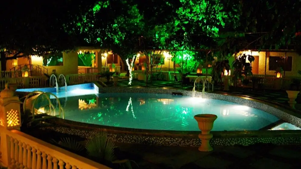 Джайпур: Best Western Plus Heritage Village