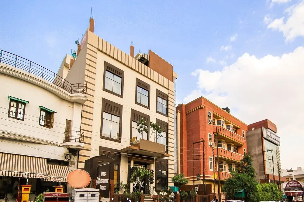 Лакхнау: OYO 2697 Hotel Edesia