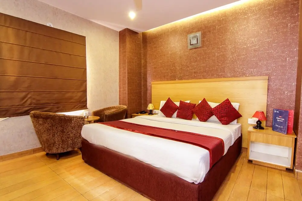 Лакхнау: OYO 2697 Hotel Edesia