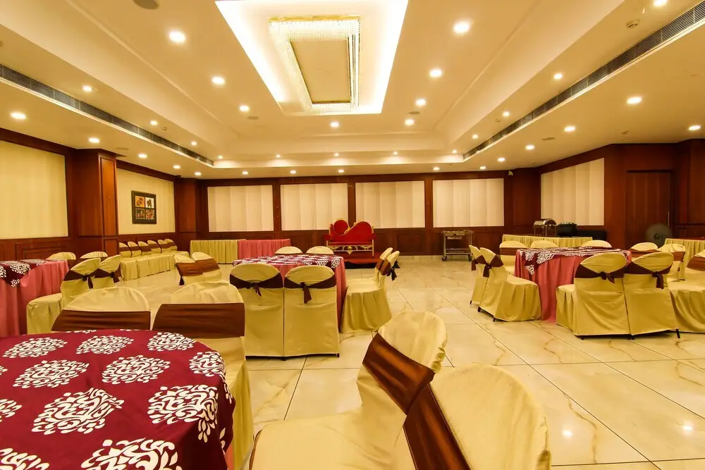 Лакхнау: OYO 2697 Hotel Edesia