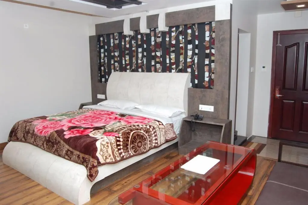 Ути: Hotel Sarkar Palace