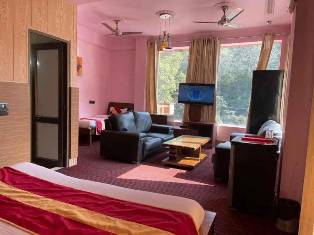 Шивпури: Chanakya Resort