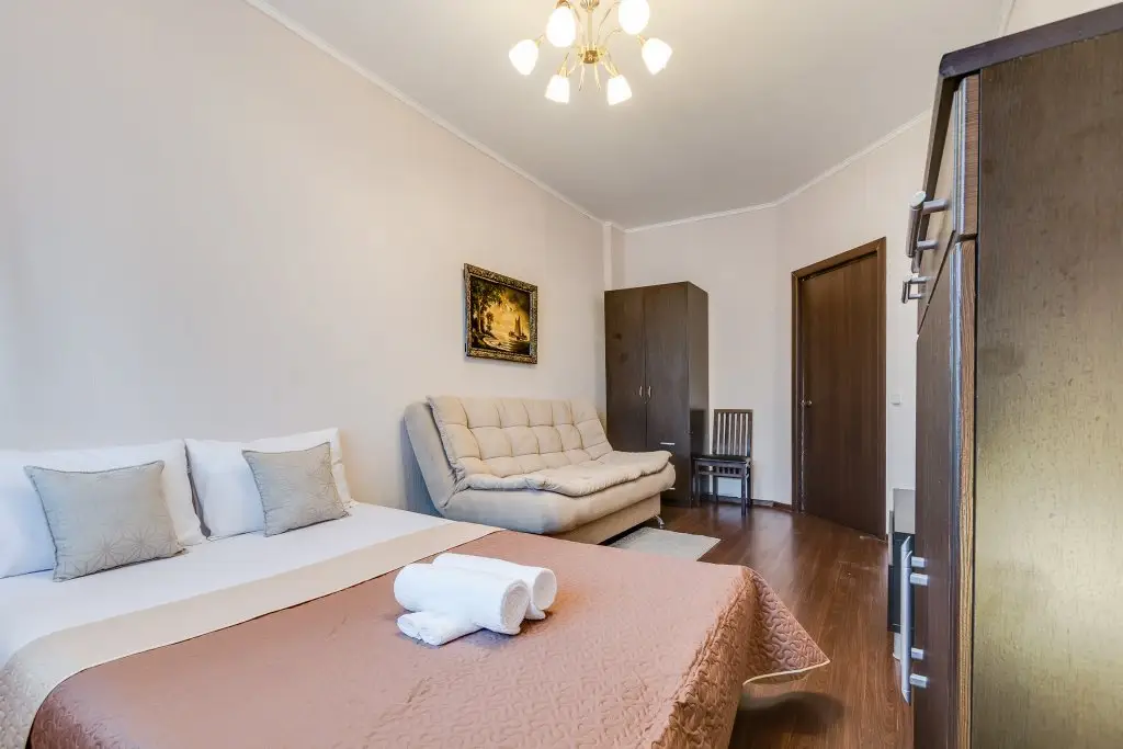Санкт-Петербург: Apartments with View Near Pionerskaya Metro