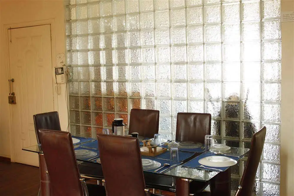 Нави-Мумбай: Laurent & Benon Premium Serviced Apartment Ghansoli West
