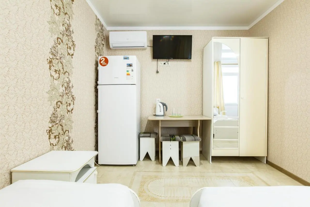 Красная Поляна: Guest House Victoria