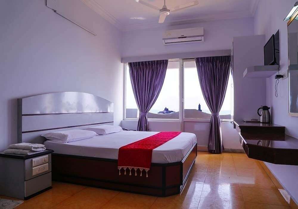Eraniel: Hotel Maadhini