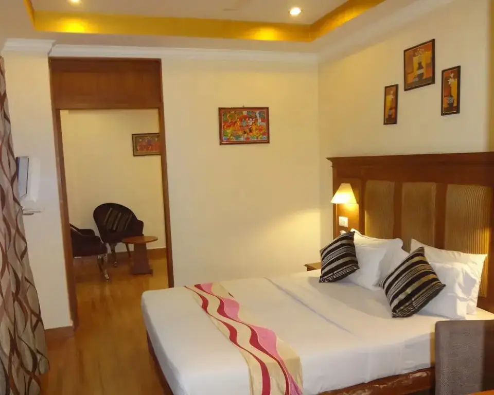 Кумили: Seasons Thekkady