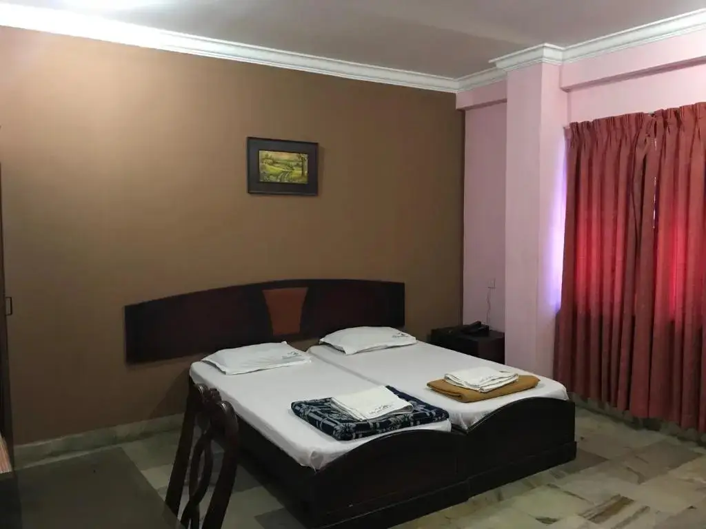 Аллеппи: Indraprastham Houseboats