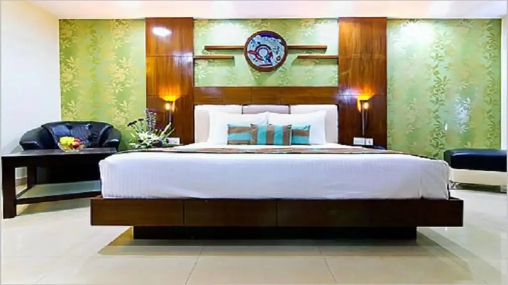 Банкура: Hotel Saptaparna