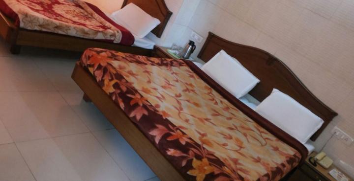 Катра: Hotel Shivalik