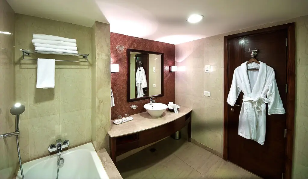 Зиракпур: Golden Plaza Hotel