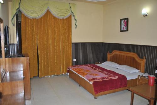 Катра: Hotel Bandhu Palace