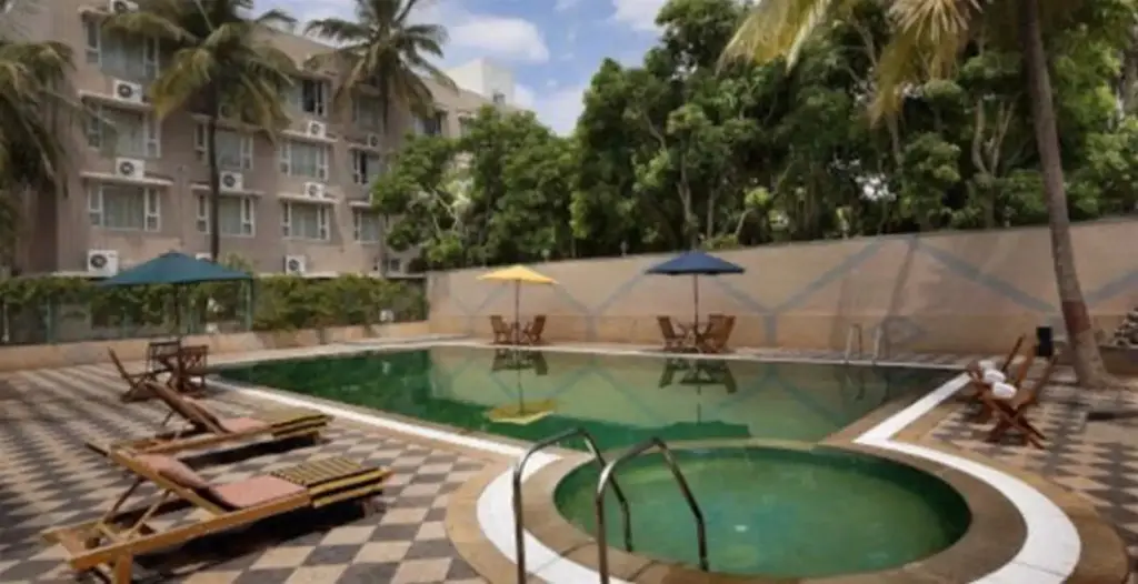 Kyarkoppa: Mayur aaditya resort