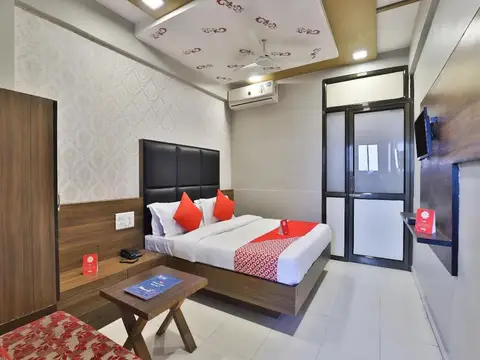 Hotel Amber — фото 1