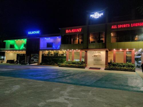 Gulmohar Garden and Motel — фото 1