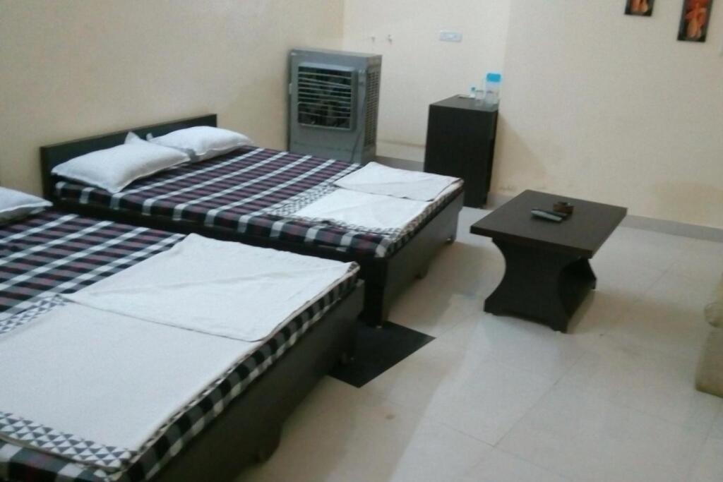 Бхопал: Hotel O Jagdamba Hotel