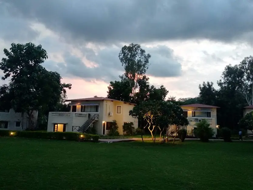 Наинитал: Отель Pagoda's Manu Maharani Resort