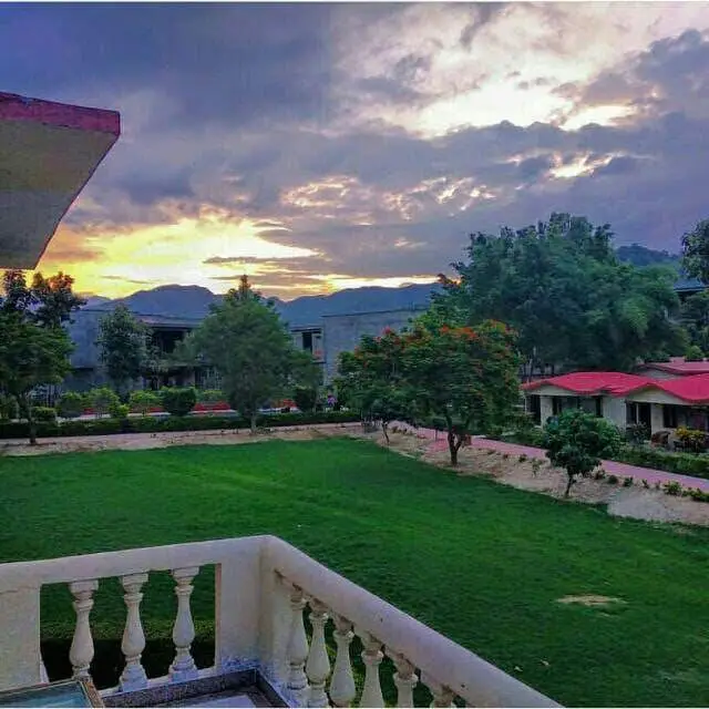Наинитал: Отель Pagoda's Manu Maharani Resort