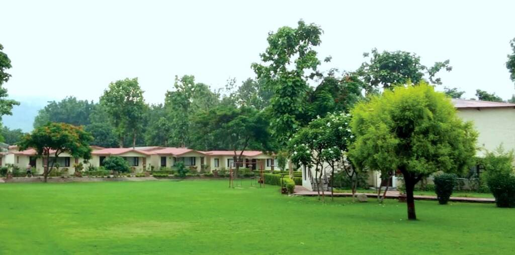 Наинитал: Отель Pagoda's Manu Maharani Resort