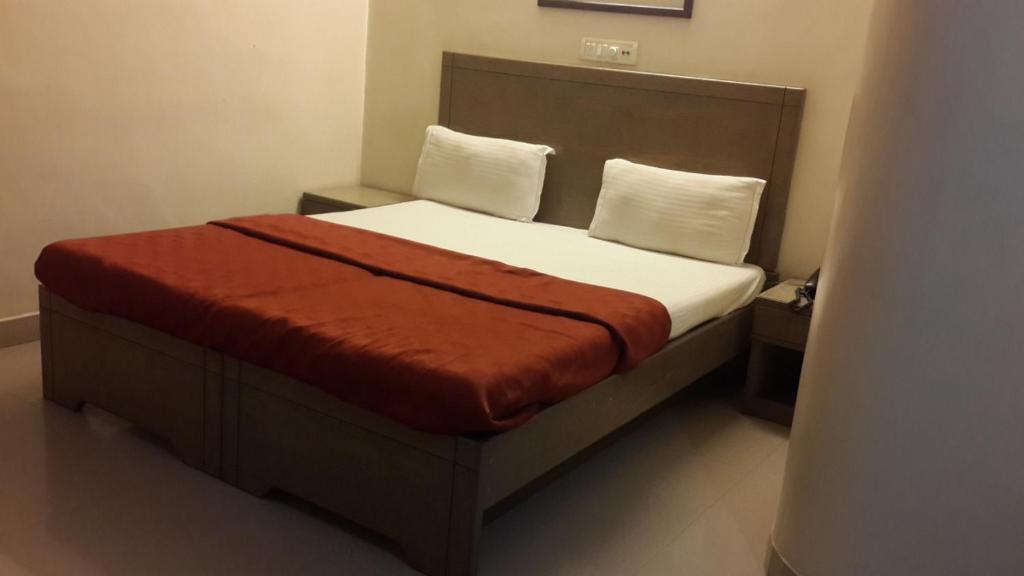 Сурат: Hotel Zenith Surat