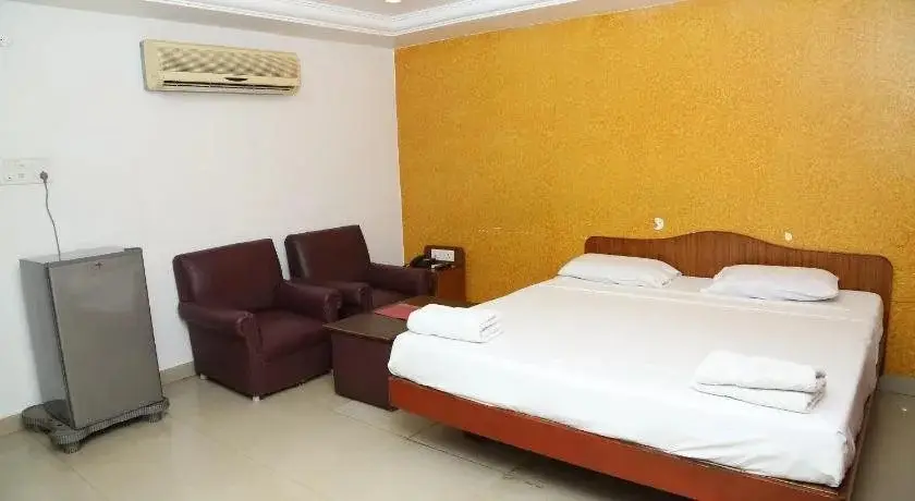 Веллор: Sri Srinivasar Residency