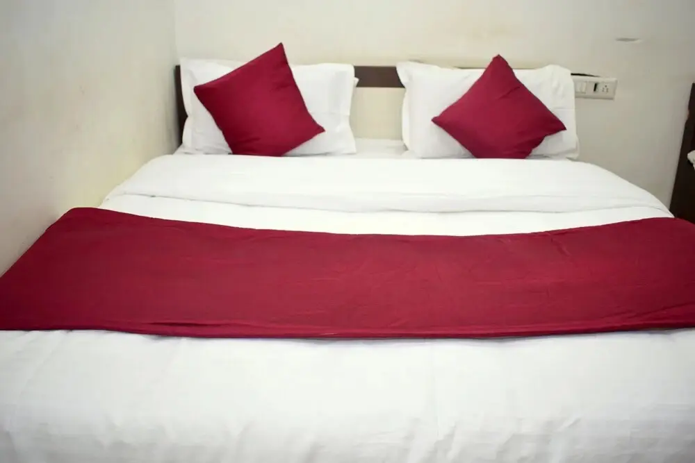 Сомнатх: Hotel Surbhi