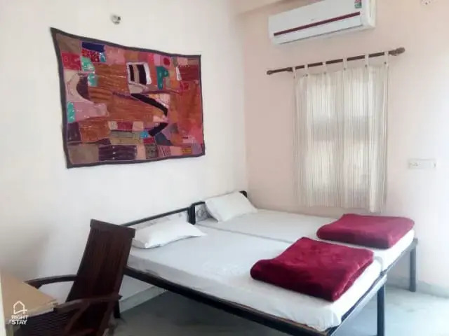 Джайпур: Mai Thik Hoo Hostel