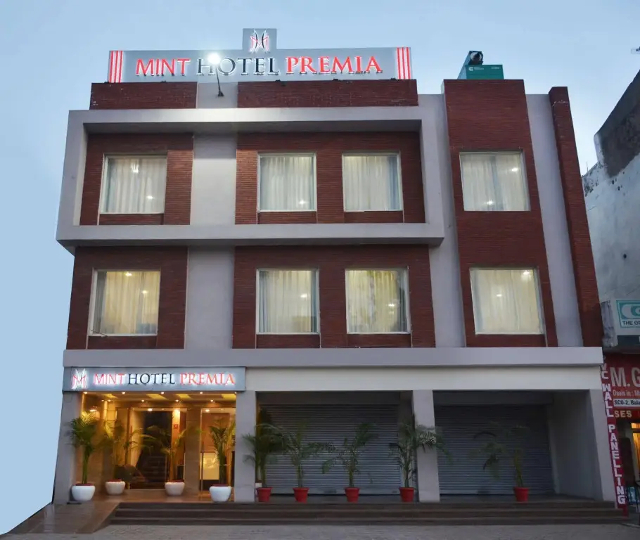 Зиракпур: Mint Hotel Premia