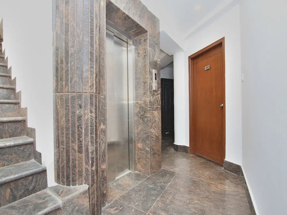Бангалор: Fab Sanctum Manor Koramangala