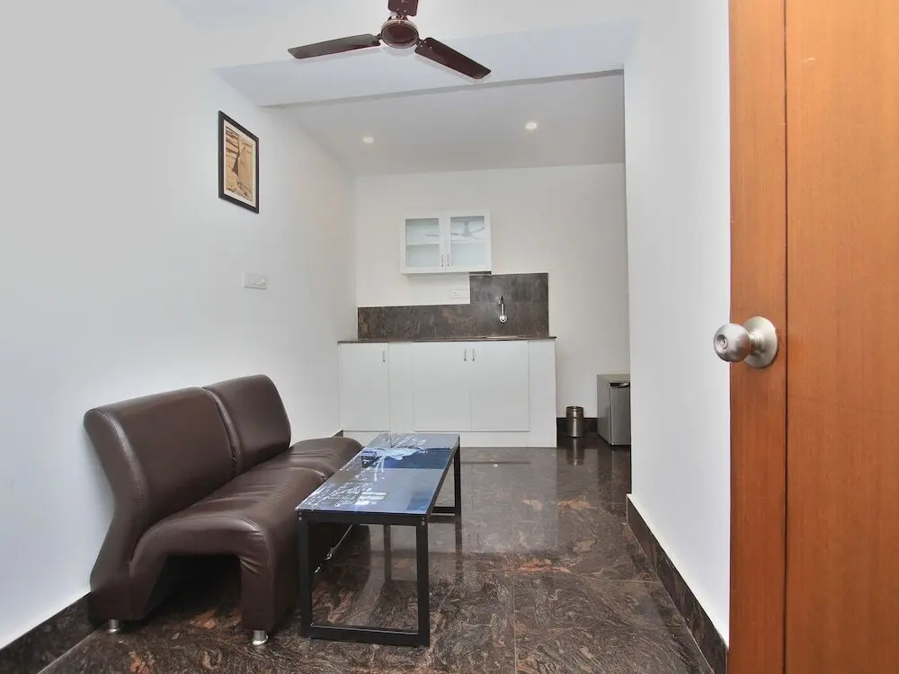 Бангалор: Fab Sanctum Manor Koramangala
