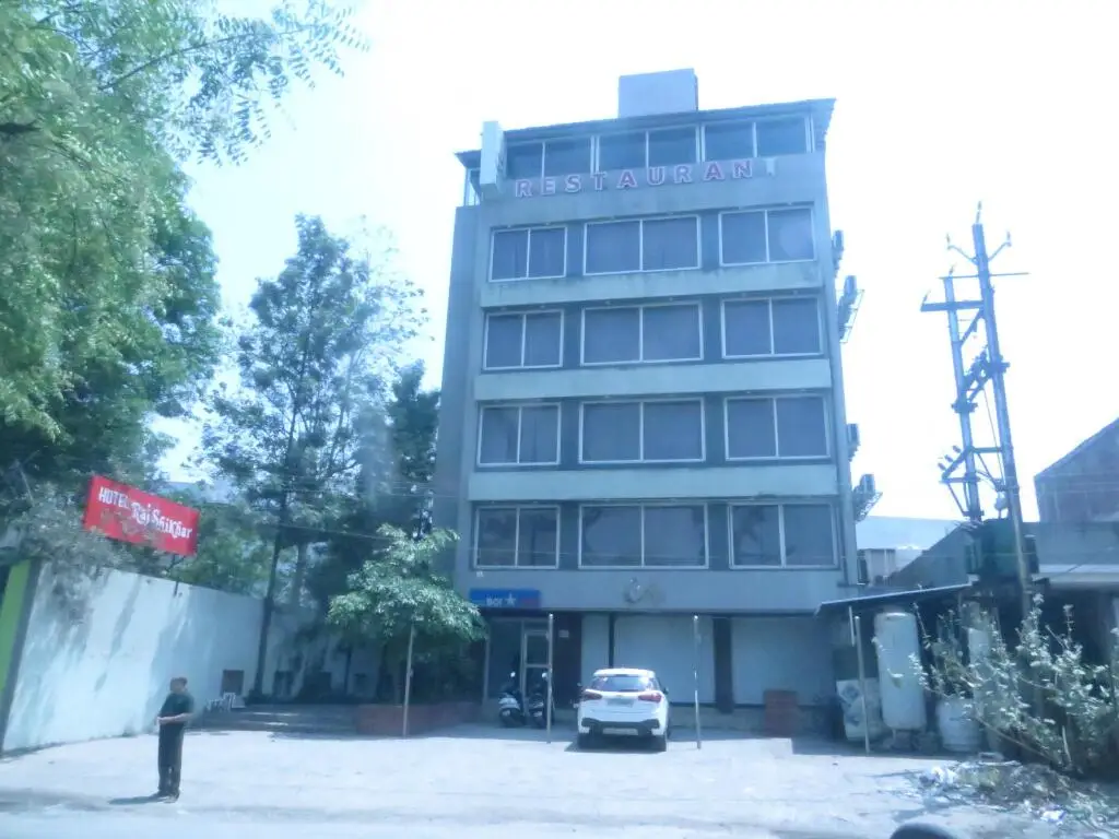 Hotel Raj Shikhar — фото 1
