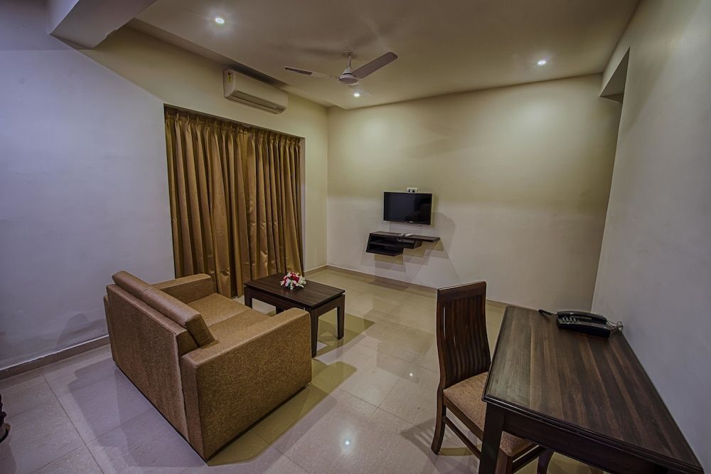 Панаджи: SinQ Suites