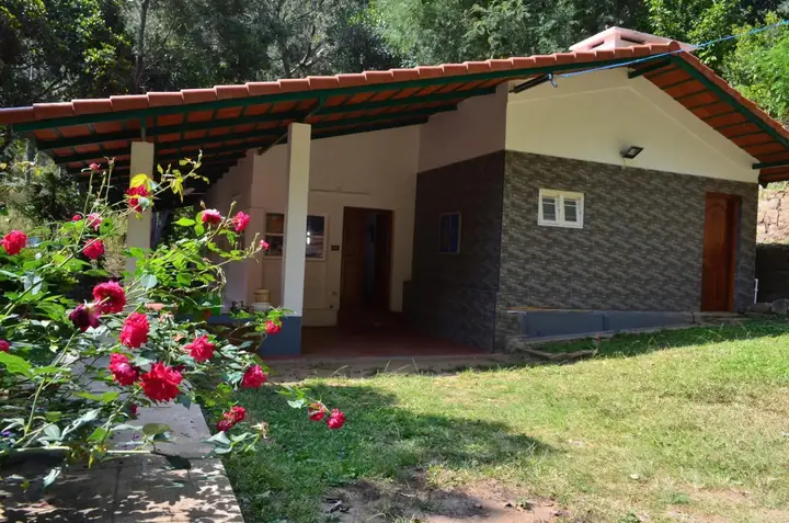 Салем: Water Rock Bungalow