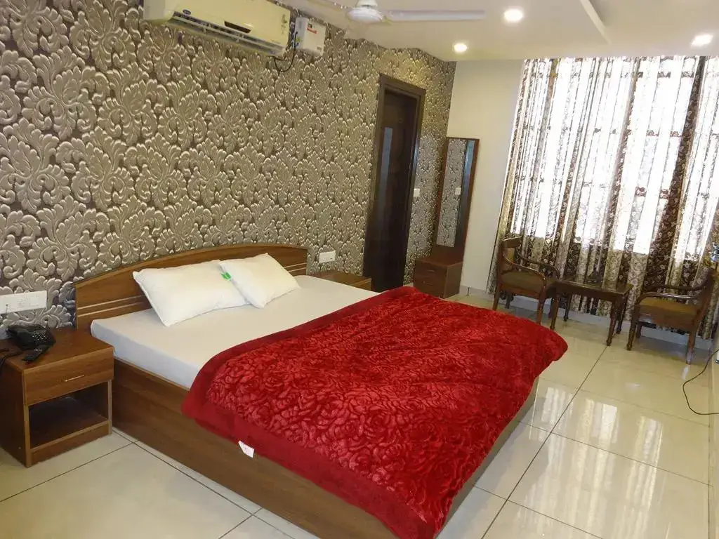 Чандигарх: The Shradha Hotel