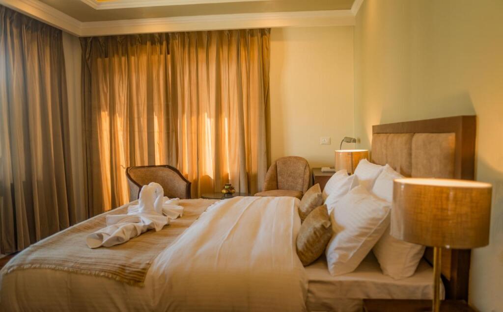 Лех: Hotel Kesaar Palace
