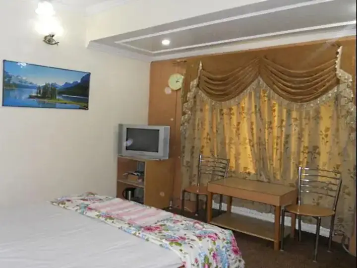 Шринагар: Hotel Krimzon Manor