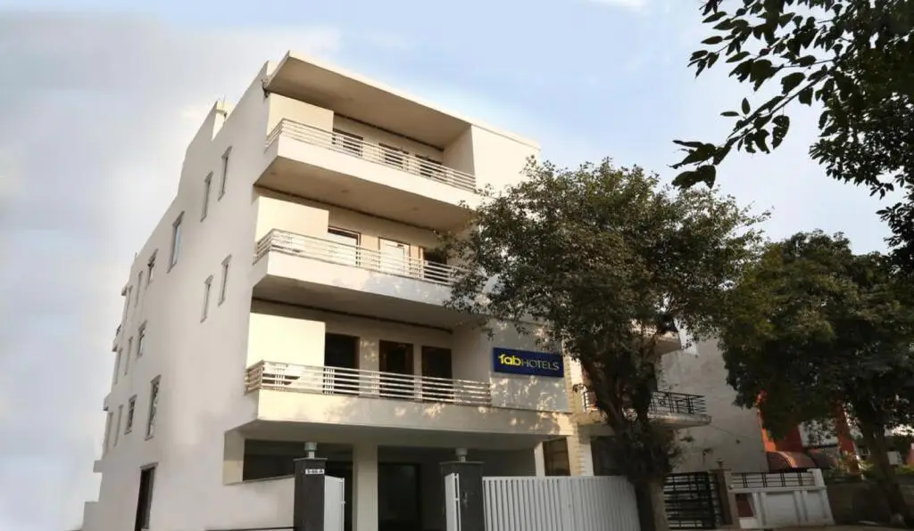 FabHotel Daffodils Sohna Road — фото 1