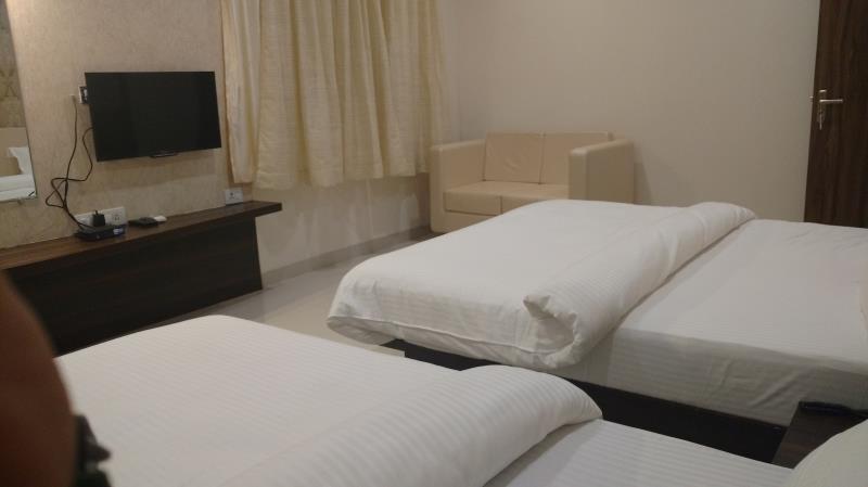 Удджайн: Hotel Kamad Giri