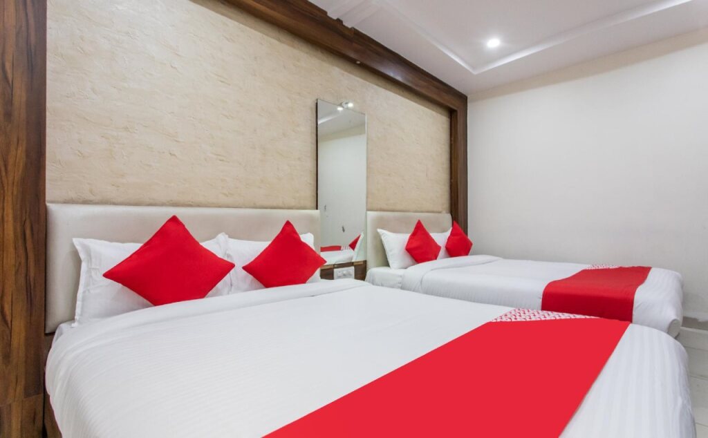 Удджайн: Oyo 24144 Tathastu Hotel