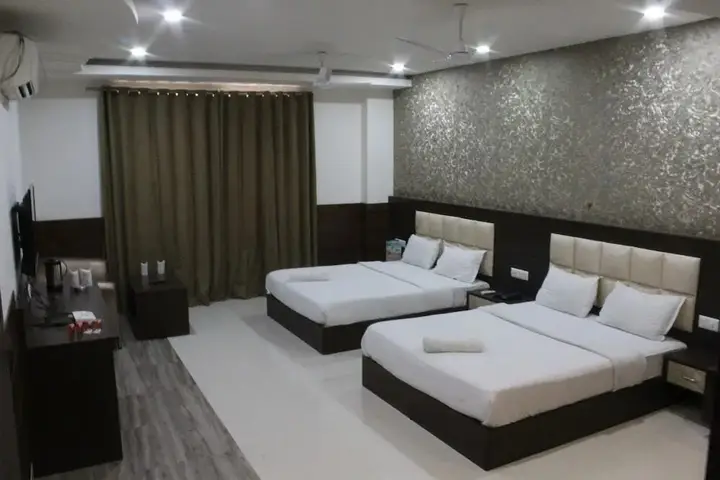 Фатехпур-Сикри: Hotel Celebration