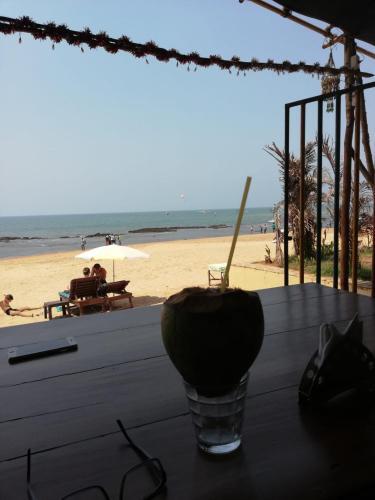 Анджуна: Chrisha's Beach Resort