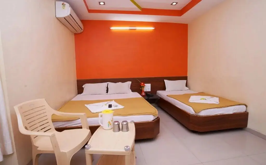 Ширди: Hotel Sai Parth