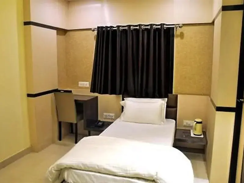 Канпур: Hotel Tirupati Galaxy